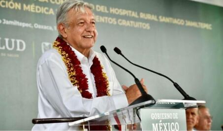 AMLO anuncia apoyo económico directo a 12 mil escuelas de Oaxaca