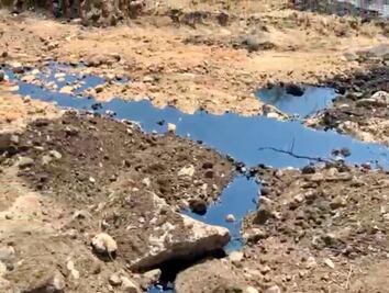 Se registra fuga de combustóleo en la refinería de Salina Cruz; vecinos denuncian que el derrame lleva dos días 