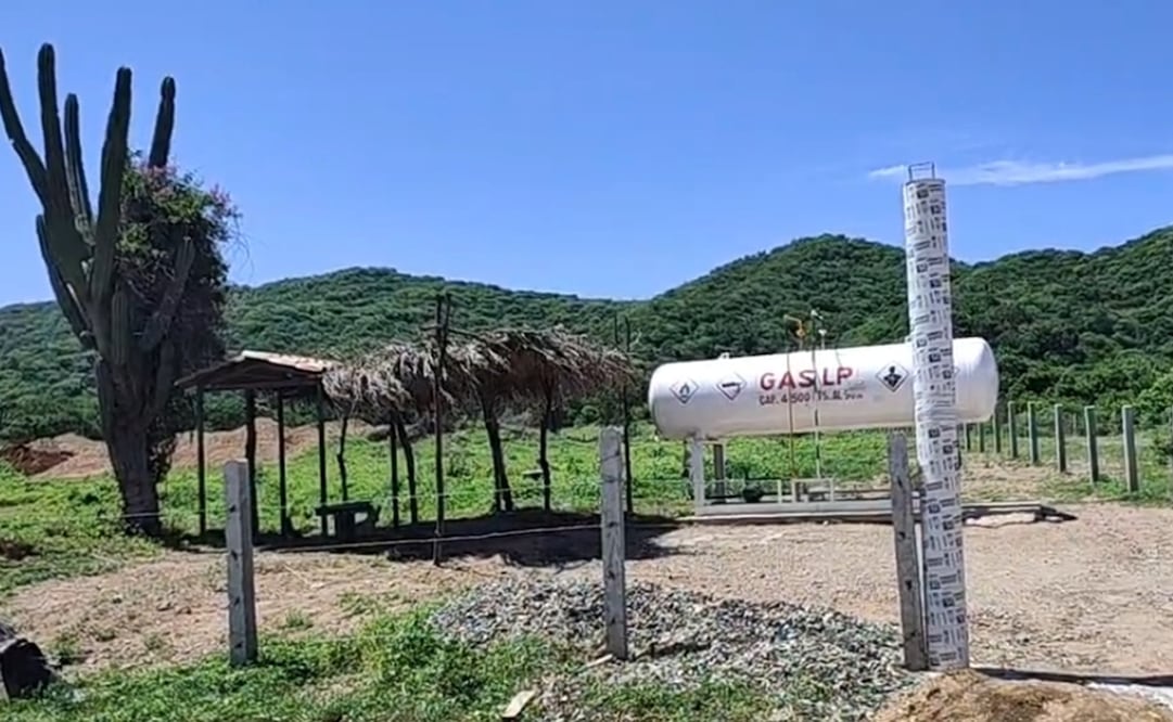 Clausuran estación de servicio de gas en Huilotepec, Oaxaca. Foto: Especial