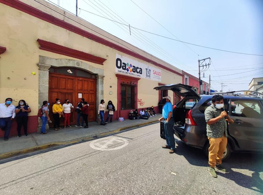 Sindicato Independiente exige a Servicios de Salud de Oaxaca pago de laudos y respeto de plazas. Foto: Juan Carlos Zavala