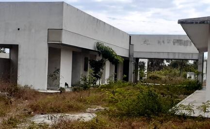 San Mateo del Mar, pueblo ikoots de Oaxaca, pide concluir Centro de Salud abandonado desde 2014