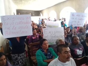 Analizan desplazados de Sola de Vega “plantarse” en zócalo