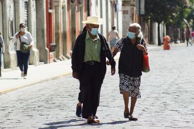 Hay 952 casos activos de Covid-19 en Oaxaca; reportan 17 hospitales saturados
