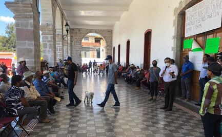 Tras mesa de diálogo con Segego, trabajadores de Tezoatlán liberan a edil retenida casi 5 días