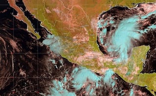 Se forma la Depresión Tropical Veinte-E frente a costas del Pacífico; pronostican lluvias intensas en Oaxaca y Guerrero