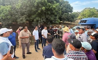 Avanzan 450 comuneros de Chimalapa a Díaz Ordaz, Chiapas; funcionarios y Derechos Humanos acompañan la caravana