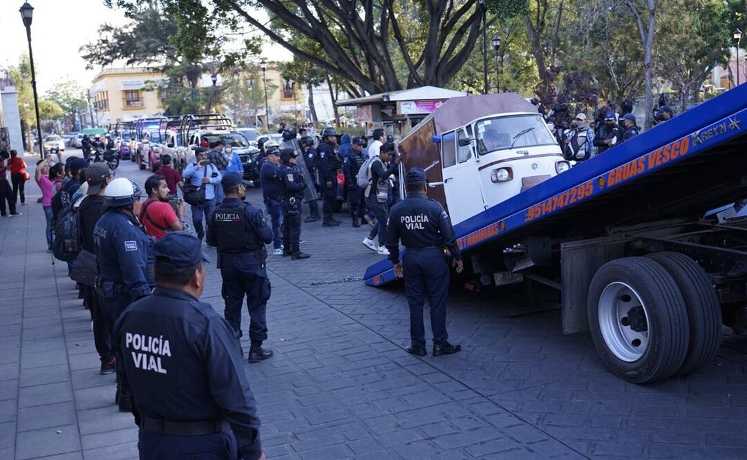 Retiran a comerciantes de El Llano, Oaxaca, para que ciudadanía “camine libremente”. Foto: Especial