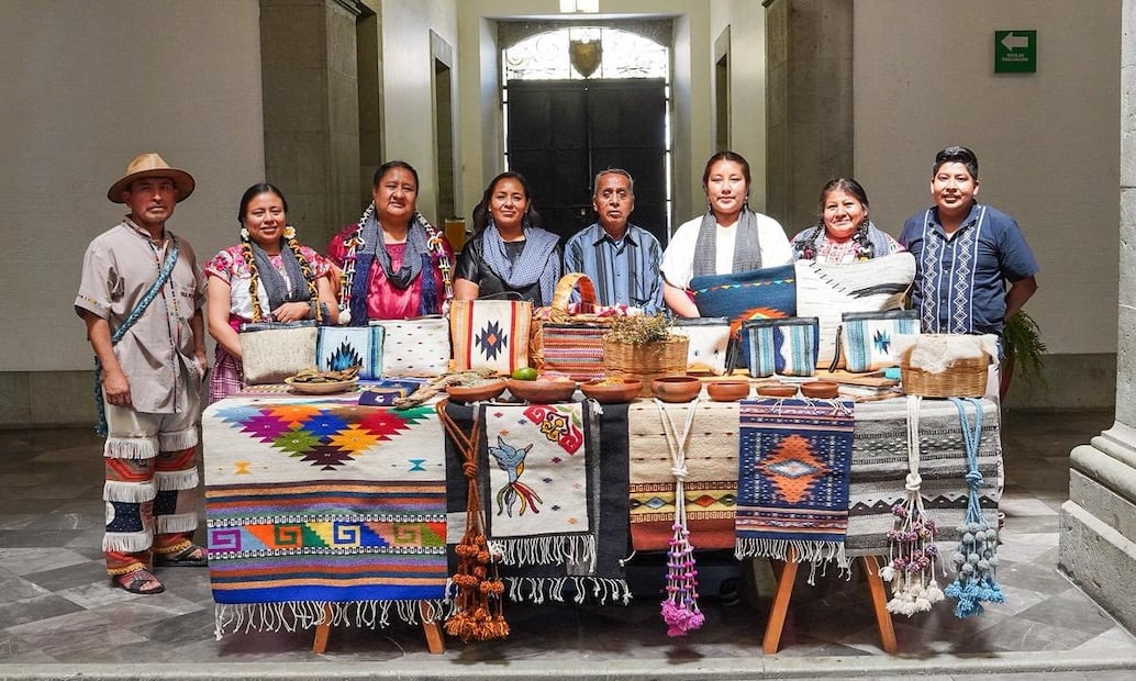 Artesanos de Teotitlán. Foto: Fb@Secretaría de Turismo del Estado de Oaxaca