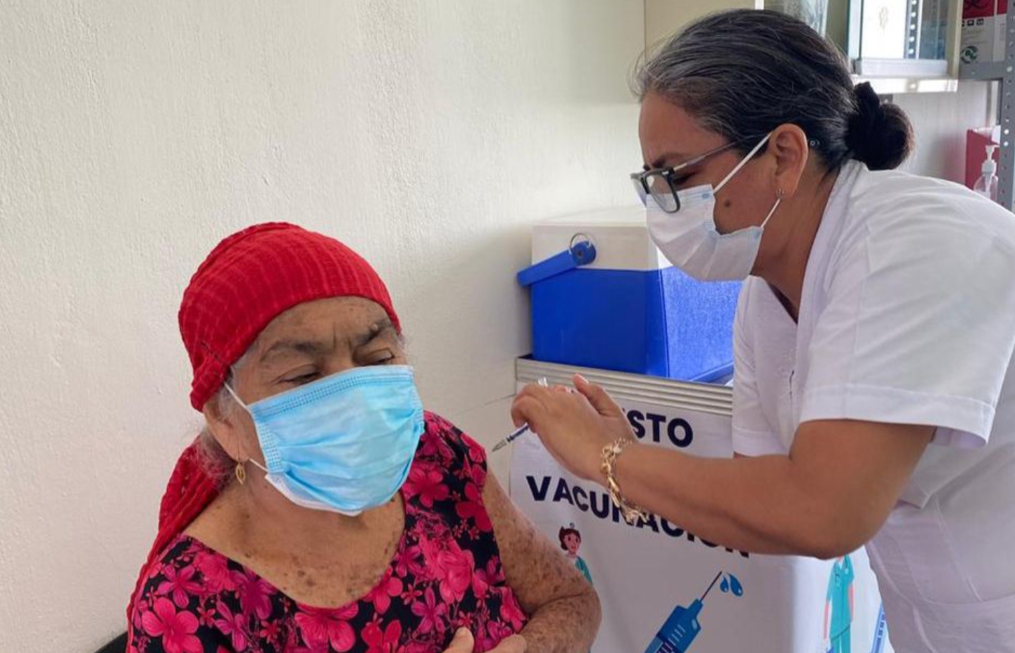 Suspenden vacunación contra la influenza en Oaxaca por paro de labores de sector salud del Istmo