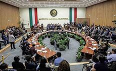 INE rechaza discutir lineamientos para regular campañas adelantadas; oposición reclama inacción
