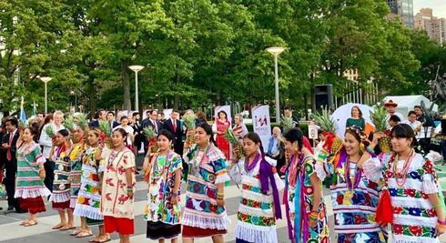 Brilla Oaxaca en Nueva York con la Guelaguetza