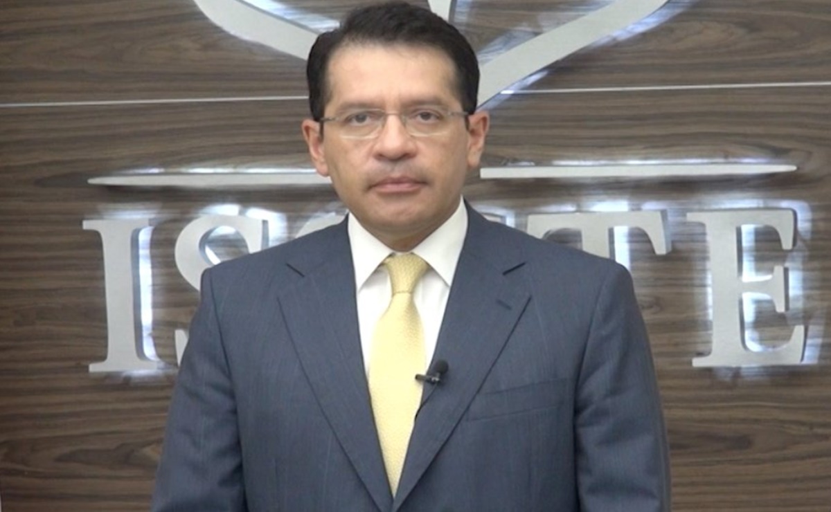 Se destapa Luis Antonio Ramírez, director general del ISSSTE, para buscar candidatura al gobierno de Oaxaca