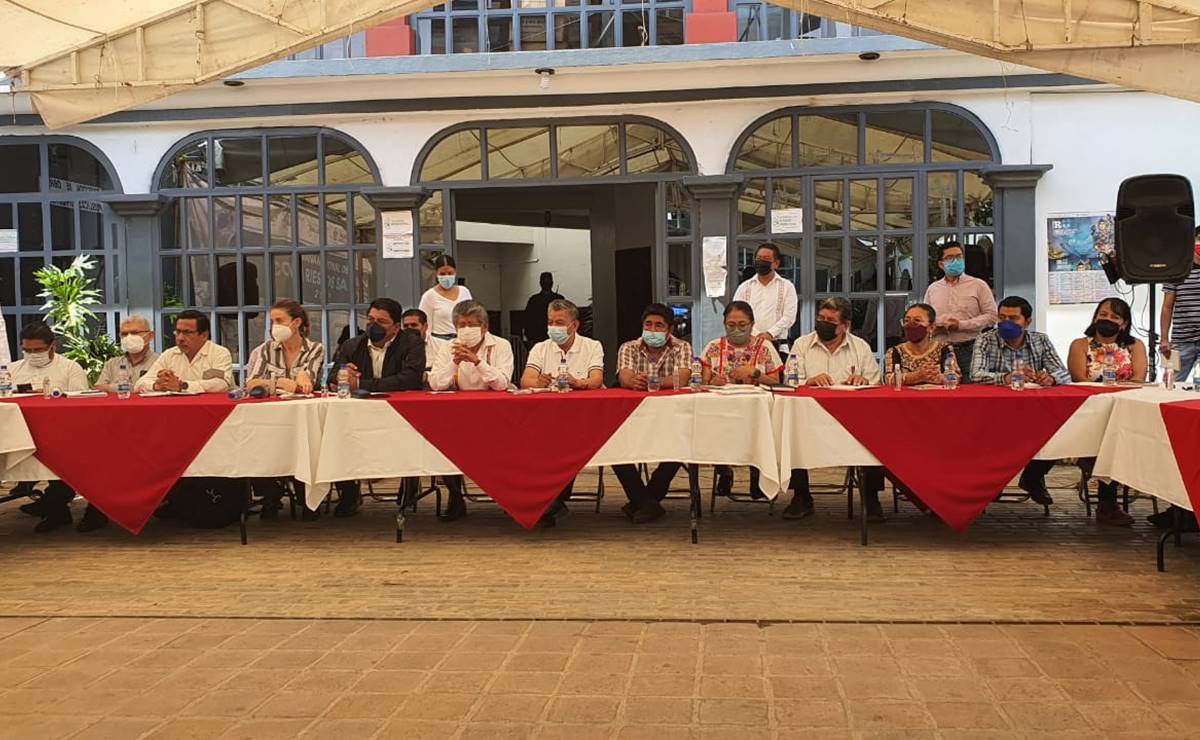Se reúnen ediles de la zona conurbada de Oaxaca y gobierno estatal para analizar crisis por cierre de basurero