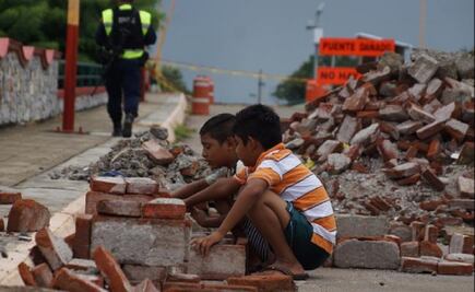 A un mes del terremoto, habitantes de Juchitán viven en las calles