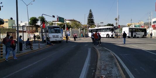 Asegura IEEPO que atiende demandas de secundarias  técnicas en mesas tripartitas