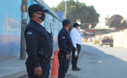 Contra Covid, policía municipal evita instalación de puestos por Día de Muertos en Central de Abasto