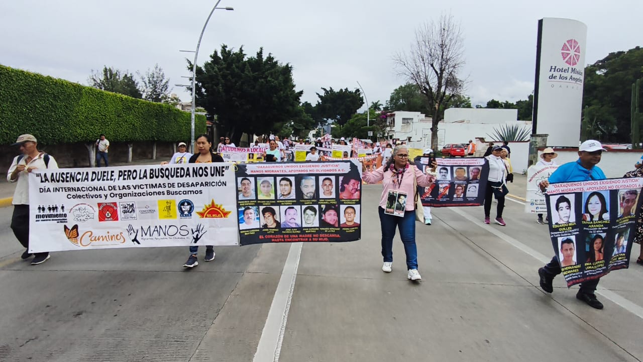 Colectivos de búsqueda toman calles de la capital de Oaxaca