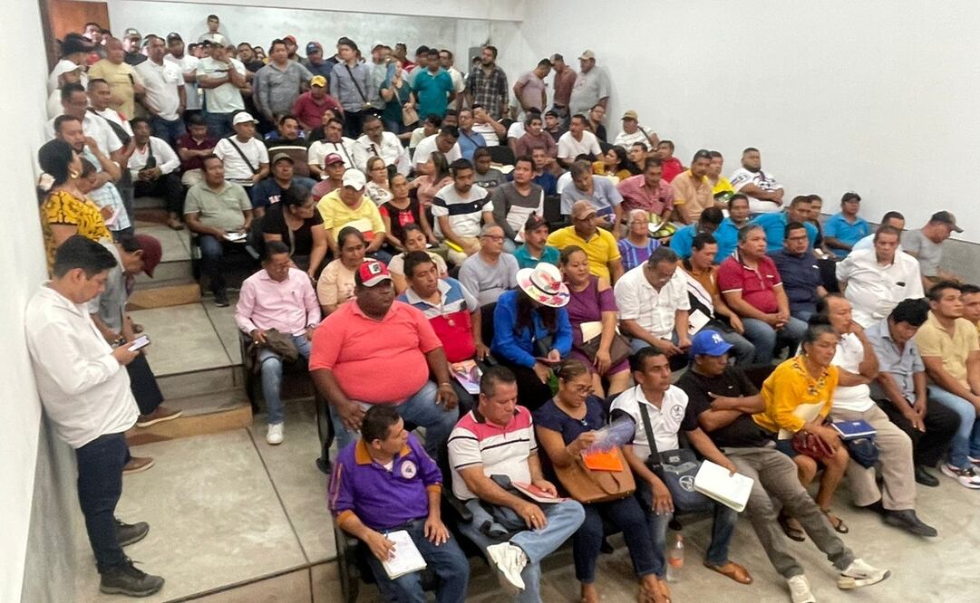 Primera reunión de mototaxis y Semovi de Oaxaca. Foto: Especial