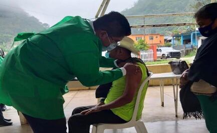 Arranca en San José Tenango, municipio mazateco de la Cañada, vacunación de adultos mayores en Oaxaca