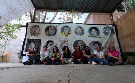Con bordados e hilos de colores, Red de Mujeres Periodistas de Oaxaca honra a comunicadoras asesinadas