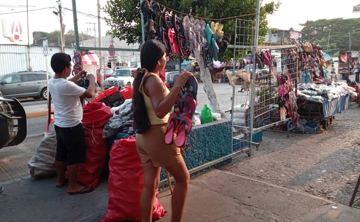 Acusan a edil de Salina Cruz de incumplir acuerdos con gobierno de Oaxaca y desalojar comerciantes