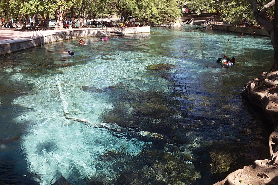 El Ojo de Agua de Tlacotepec es un balneario natural que se alimenta de un manantial, cerca de la antigua fortaleza de Guiengola; desde el terremoto del 7 de septiembre perdió a muchos visitantes. (EDWIN HERNÁNDEZ. EL UNIVERSAL)