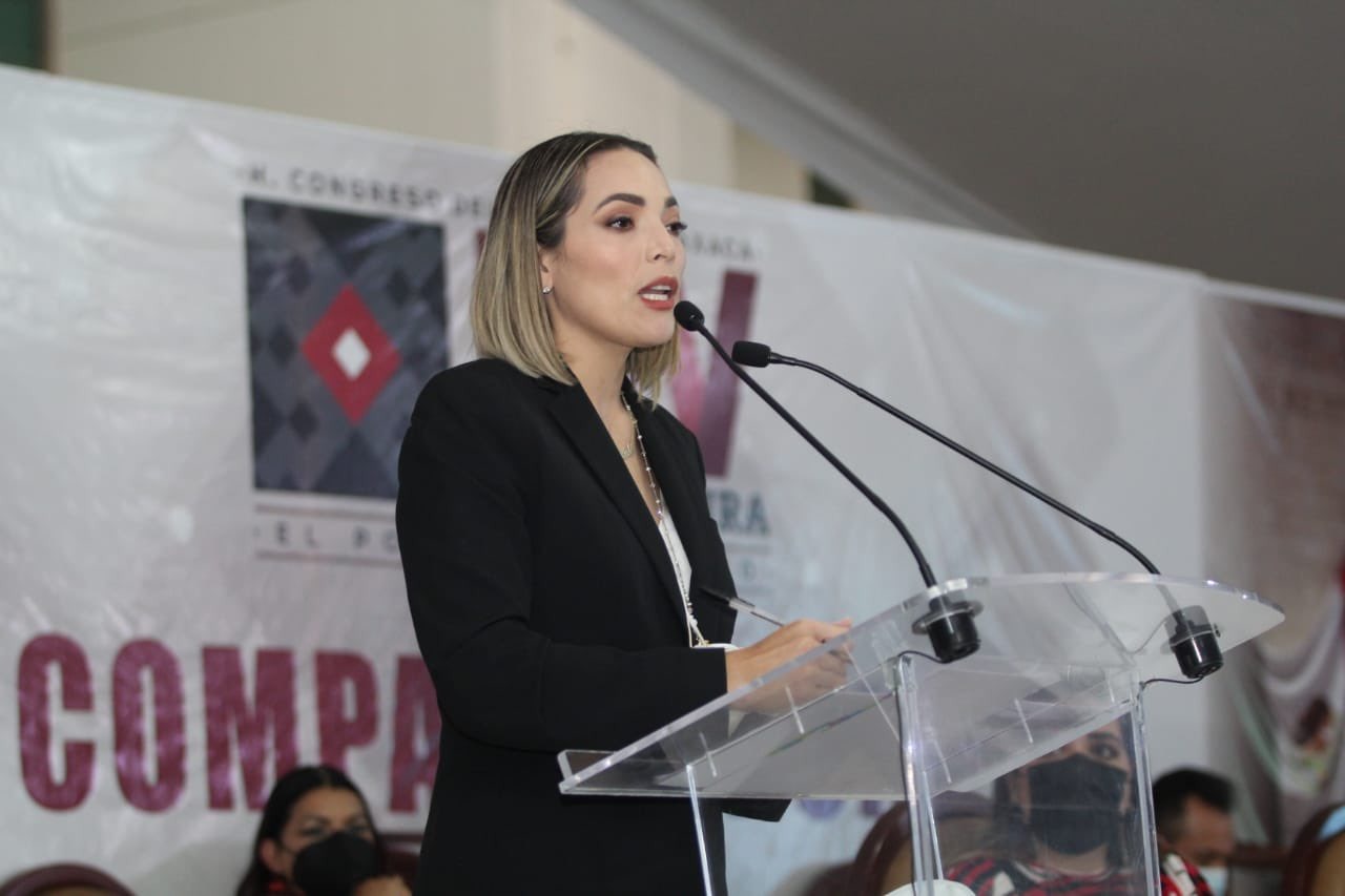 Karla Villacaña, secretaria de las Culturas y las Artes de Oaxaca, se aísla por contagio de Covid-19