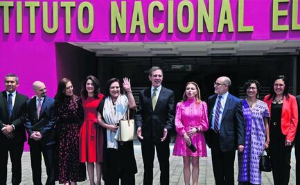 Crónica de una sucesión en el INE: Una mujer, a cargo de la democracia