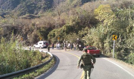 Accidente de vehículo militar en Ixtlán deja cinco soldados muertos