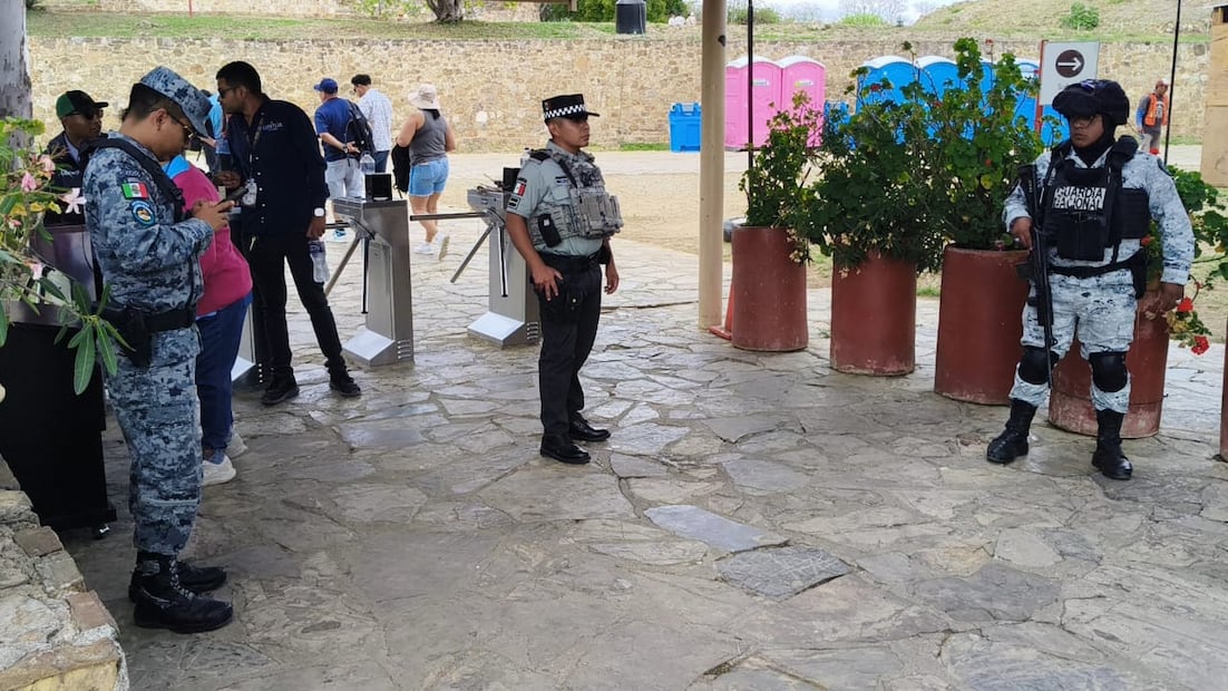 Guardia Nacional en la zona arqueológica Monte Albán, Oaxaca