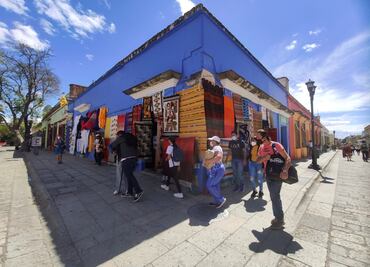 Vacunan contra Covid-19 a casi 10 mil de 12 a 17 años en Oaxaca; reportan 112 nuevos casos