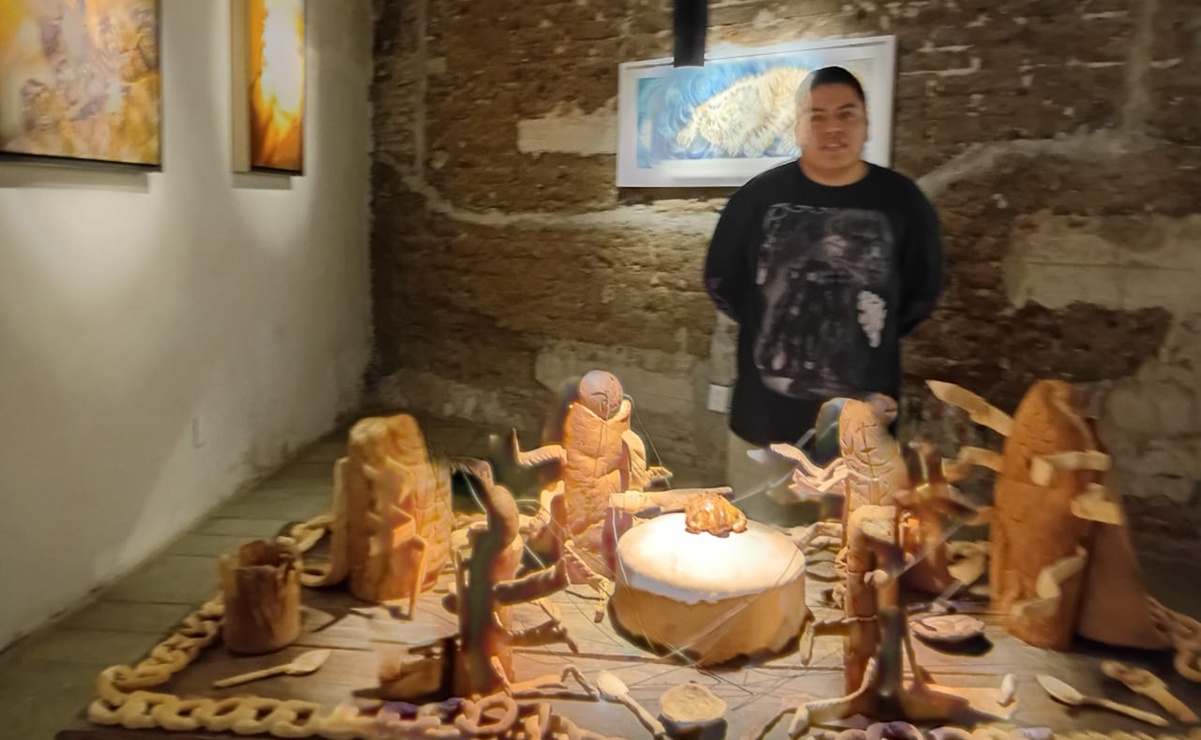 Escultura de pan y cucarachas impacta en Oaxaca: la nueva exposición de Iván Arellano