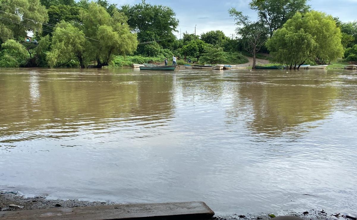 Alertan aumento de nivel del río Ostuta ante fuertes lluvias; San Francisco Ixhuatlán, municipio vulnerable