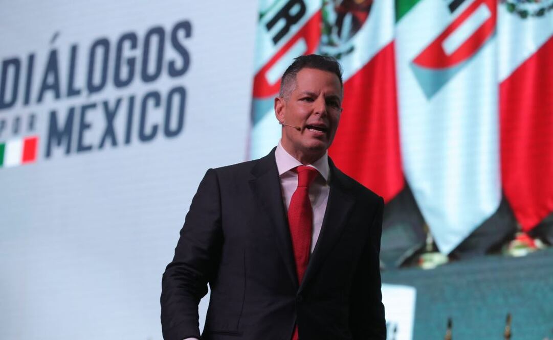 Presume Murat Modelo Oaxaca y llama a priistas a "salirse de la caja" y construir acuerdos