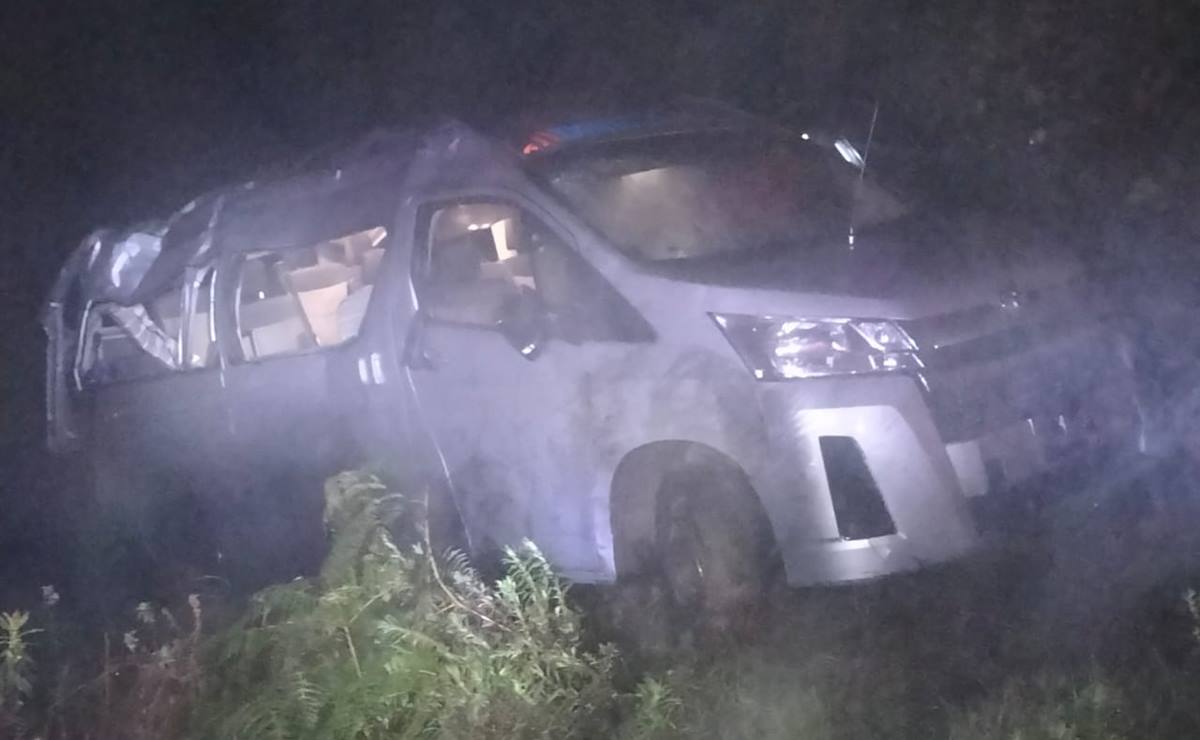 Accidente deja nueve heridos en la Mixteca de Oaxaca; suman dos accidentes de la misma línea de suburban en una semana