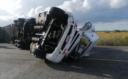 En menos de 24 horas, vientos con fuerza de un huracán vuelcan tres tráileres en el Istmo