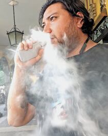 Prohíben en Oaxaca uso de cigarros electrónicos en público