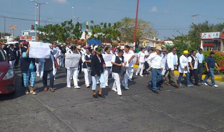 Tras 22 días de paro, persiste escasez y omisión en hospital de Juchitán