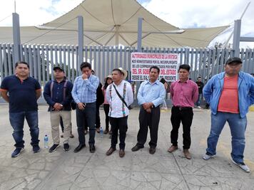Protestan 16 ediles de la Mixteca; exigen al gobierno cumplir compromisos en seguridad  y obras públicas