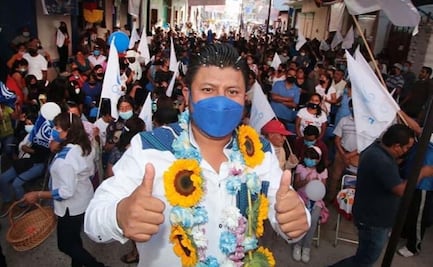 Atacan a balazos a integrantes de la planilla del PAN que viajaban en vehículo del candidato a edil de Mitla