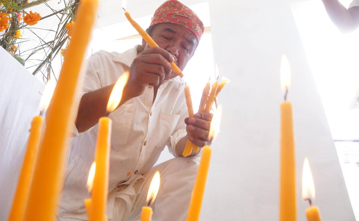 Con ritual, inicia la llegada de las almas de los muertos en la Sierra Mazateca de Oaxaca