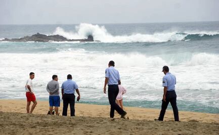 A más de 15 días del impacto del huracán Erick, ayuda no llega a Huatulco; hay 47 mil personas afectadas