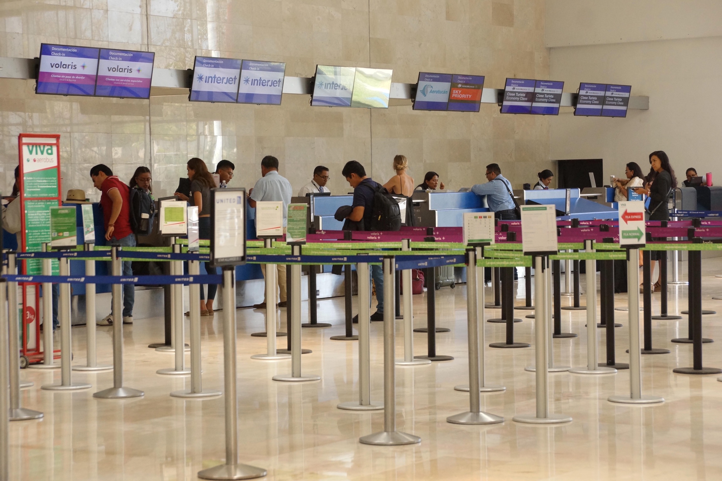 Implementan protocolos de prevención de Coronavirus a vuelos internacionales en aeropuerto de Oaxaca