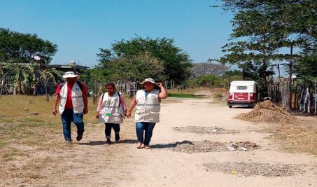 Inegi deja sin seguro médico a encuestador atacado a balazos en Juchitán; familia acusa abandono
