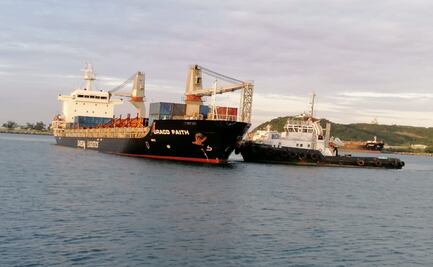 Arriban desde Asia 5 mil toneladas de rieles de acero para obras del Tren Transístmico