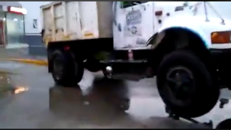 En Salina Cruz, intentan robarse cajero automático con un camión