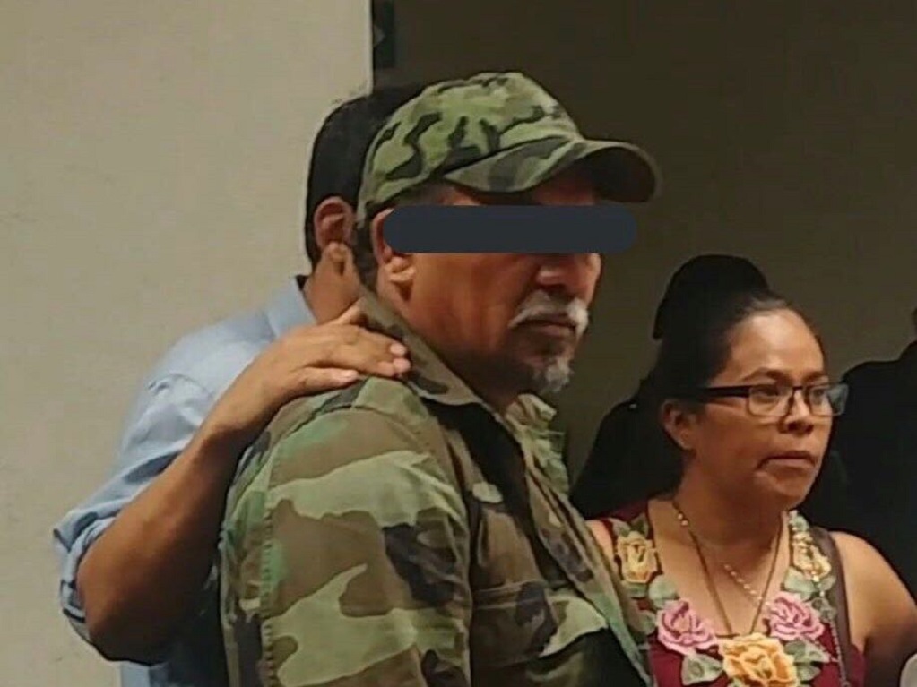 Fiscalía deja libre a líder de colonia de Zaachila pese a que portaba 2 granadas, revólver y escopeta
