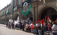 Difieren audiencia de juicio contra 3 policías imputados por la masacre de Nochixtlán; comité de víctimas protesta