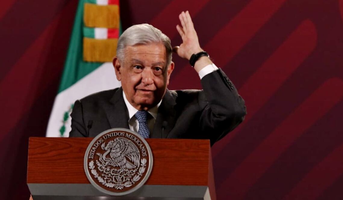 AMLO descalifica análisis del IIJ de la UNAM sobre plan B de reforma electoral
