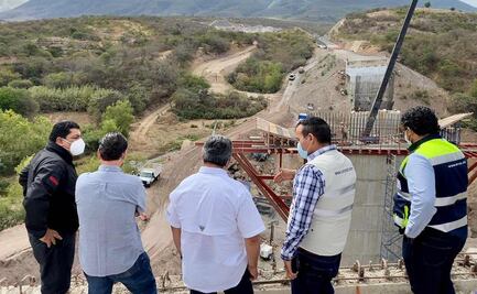 Supervisan Segego y 4T obras en autopistas al Istmo y la Costa